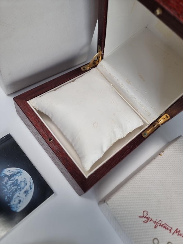 Omega Speedmaster Apollo XI 1989 145.0022 Rare Watch Box Full Set Limited Edit gallery