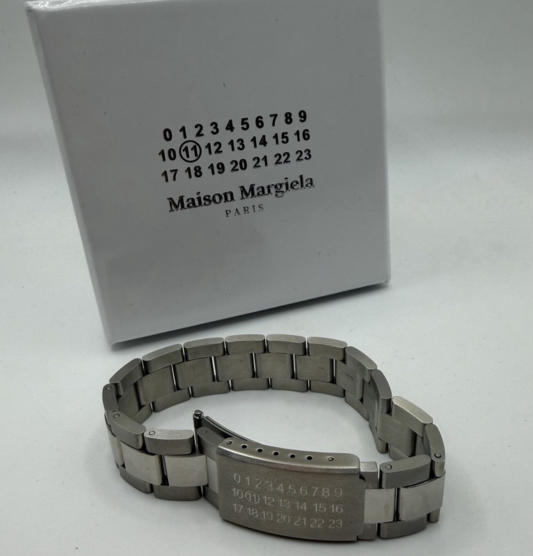 Maison Margiela Stainless Steel Wristwatch Band Bracelet Silver 20 cm gallery