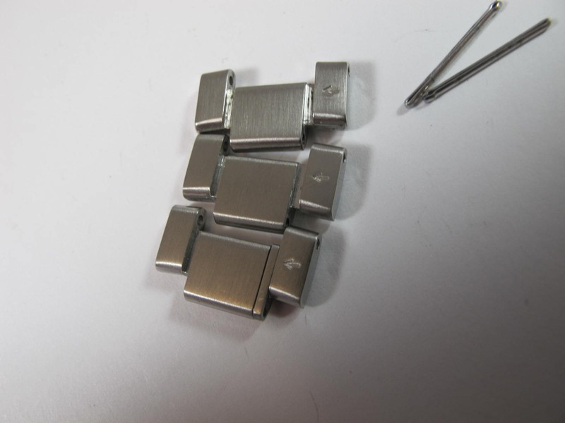 Seiko men's SKP321 steel watch band links gallery