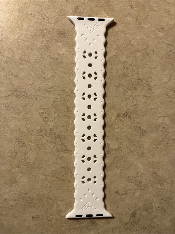 Replacement Sports Loop Band ✅ Compatible- Apple Watch ✅ 42/44/45mm ✅ White- New