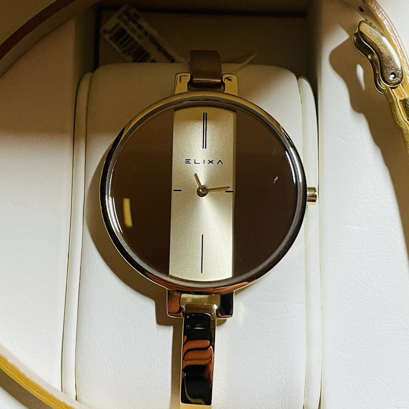 Elixa Women's Watch Modern Formal 38mm Gold Tone Bracelet w/ Extra Leather Band gallery