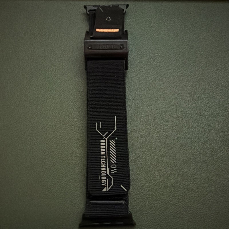 Aulumu A11 Mag Buckle 49mm Slim Band for Apple Watch Ultra (3/2/1) Black