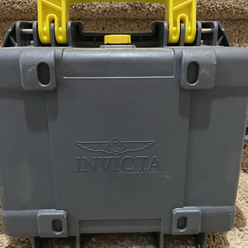 Invicta Impact Resistant Watch Storage Box Case 3-Slot gallery