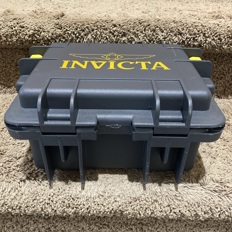 Invicta Impact Resistant Watch Storage Box Case 3-Slot gallery