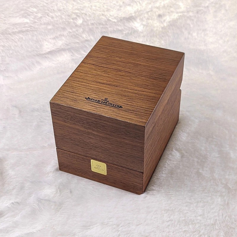 New Jaeger LeCoultre Wooden Watch Display Case Storage Box JLC gallery