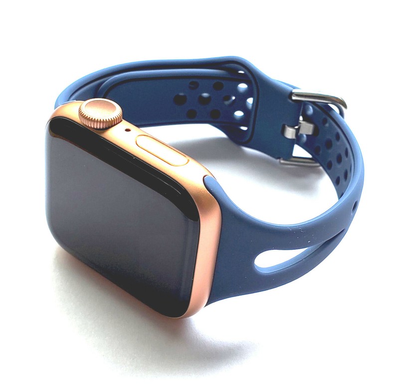 Soft Silicone Sports Band for Apple Watch Series 9, 8, 7, 6, 5, 4, 3, 2, 1, SE