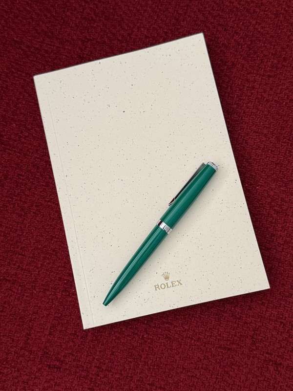 Rolex Exclusive Press Event Set | Emerald Green Twist Ballpoint Pen + Notebook