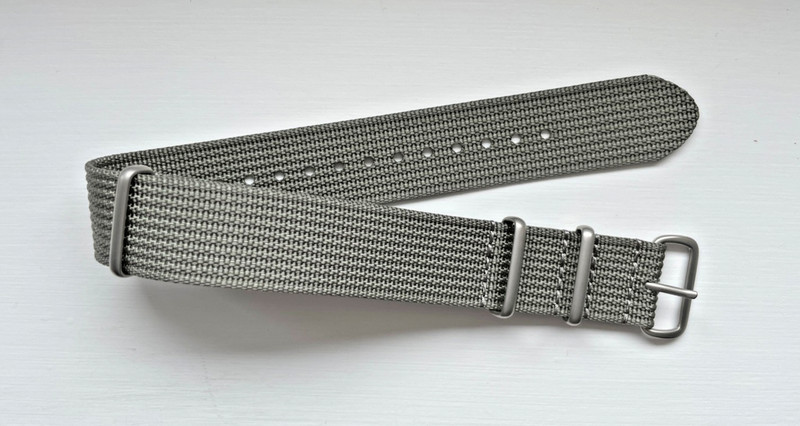 Premium NATO Watch Strap Ribbed Nylon 20mm grey