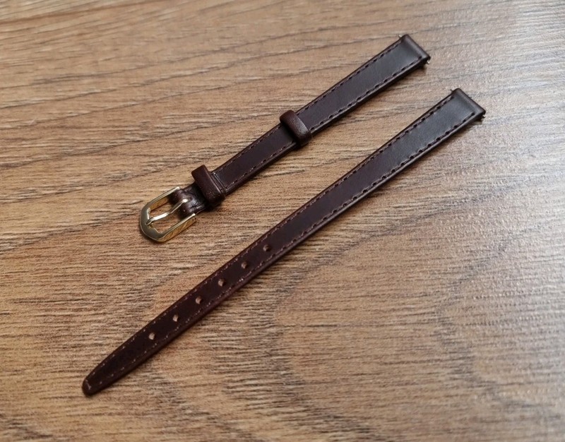 10mm VINTAGE APOLLO QUALITY CALF LEATHER BROWN LONG WATCH STRAP GOLD BUCKLE.