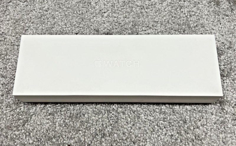 Apple Watch 9 EMPTY GIFT/STORAGE BOX Midnight 45MM & Nike Band S/M Midnight Sky gallery