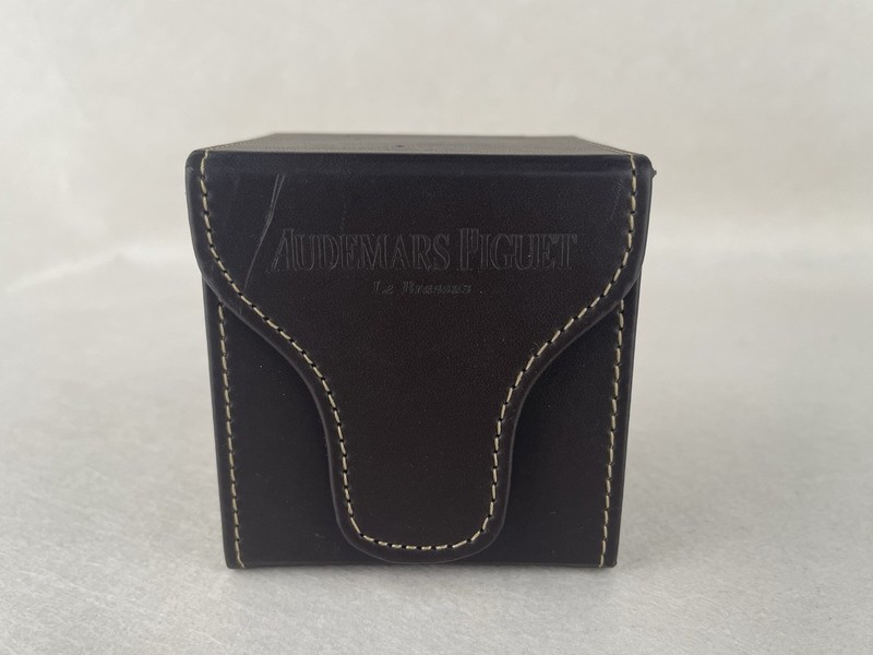 *Rare* 100% Authentic Audemars Piguet Watch Brown Leather Travel Case Pouch