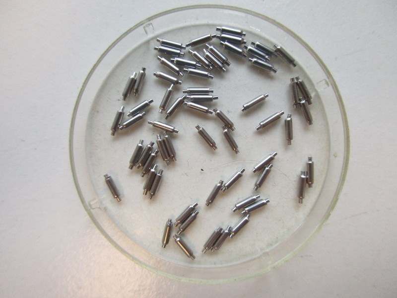 4 MM ø1.3 watch band springbars / pushpins (+/- 50 pieces)
