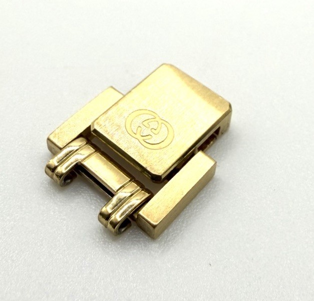 NOS Gucci 9200L Old Style Gold Color 11.83mm Snap In Clasp Lock For Bracelet