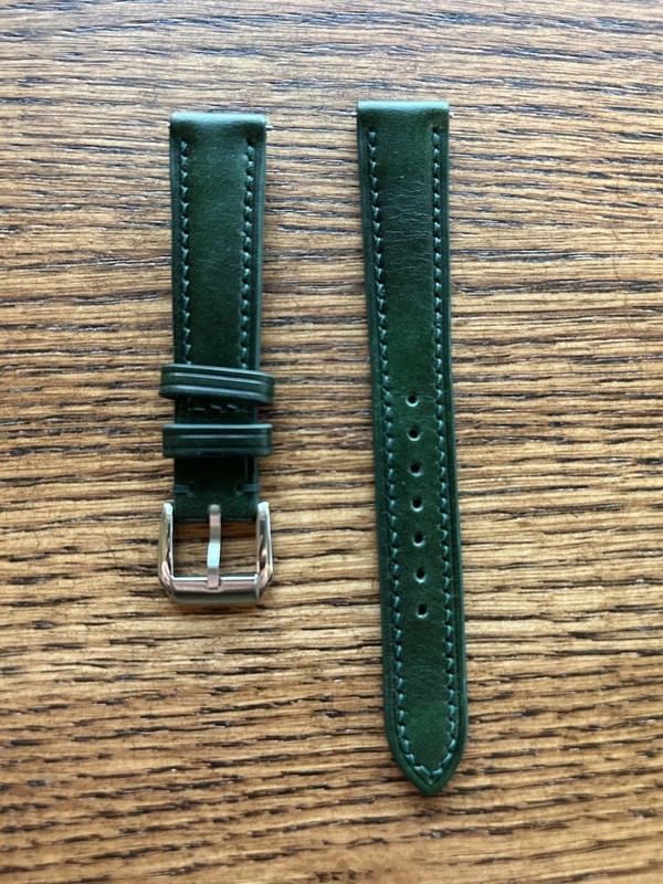 Beautiful Emerald Green 16x14mm Leather Strap