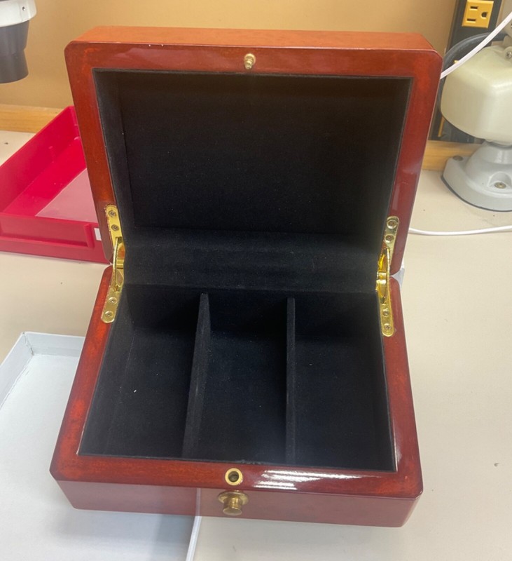 Cherry Burlwood vernier watch/jewelry presentation box gallery