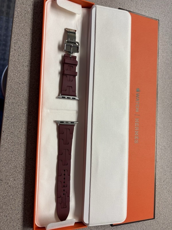 Hermès Rouge Kilim Band for Apple Watch 41mm Unisex