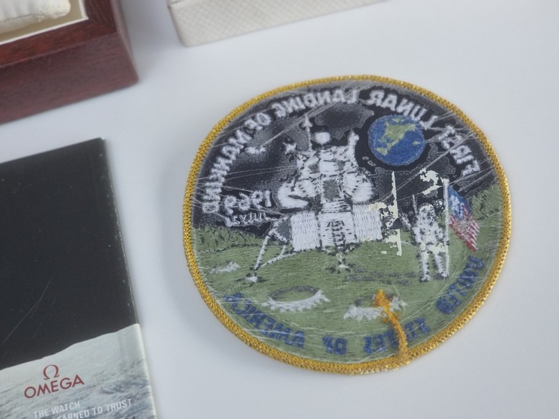 Omega Speedmaster Apollo XI 1989 145.0022 Rare Watch Box Full Set Limited Edit gallery