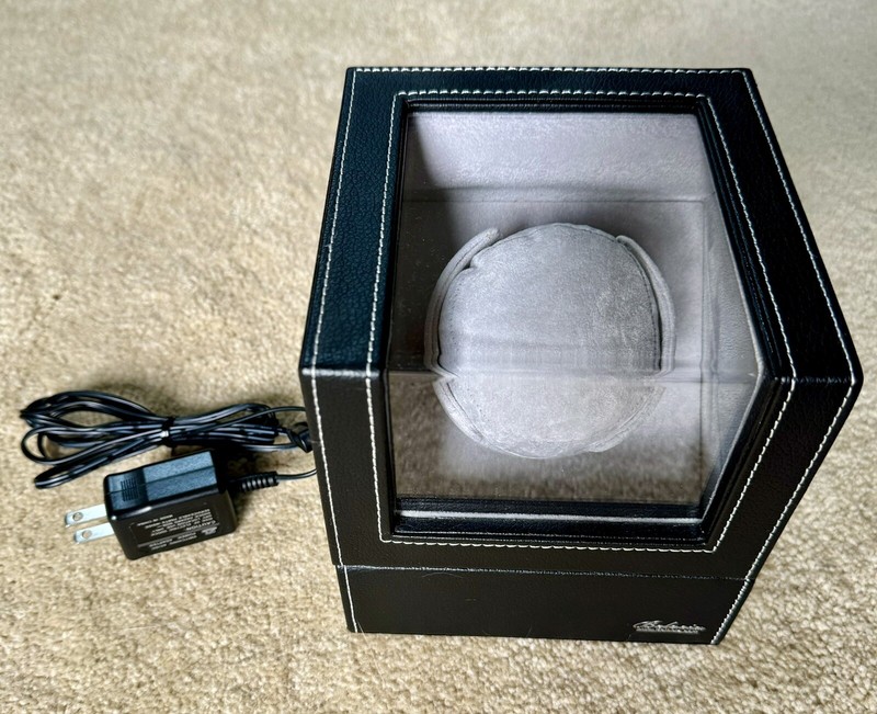 Belocia Automatic Single Watch Winder With Pillow And AC Adapter gallery