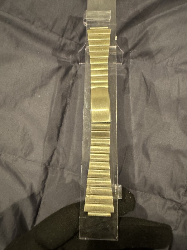 Vintage 17.6 mm stainless steel tapered wristwatch bracelet with trifold clasp