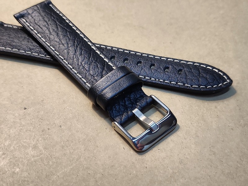 NOS Hadley Roma 22L Black Padded Stitched Shrunken Grain Leather Watch Band