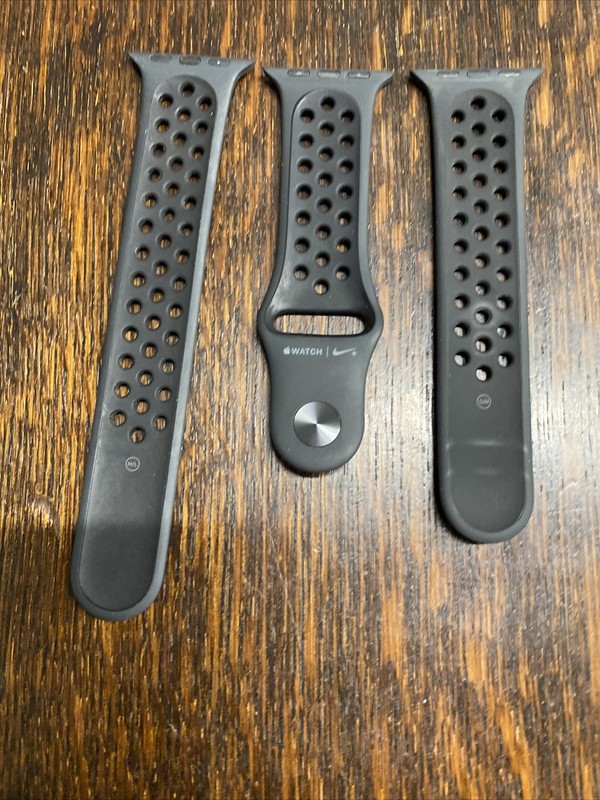 Genuine Apple Anthracite Black Nike Sport Band - 38mm & 40mm (S/M & M/L) gallery