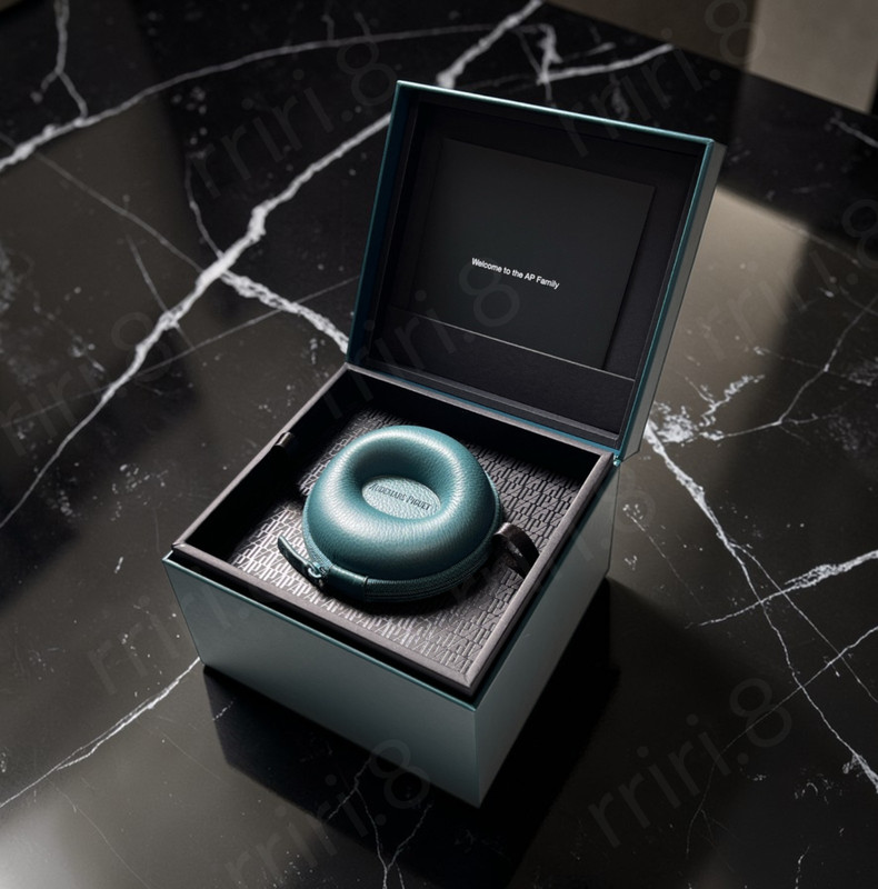 Audemars Piguet Watch Cleaning Kit Travel Case Teal Green Official Gift Box New