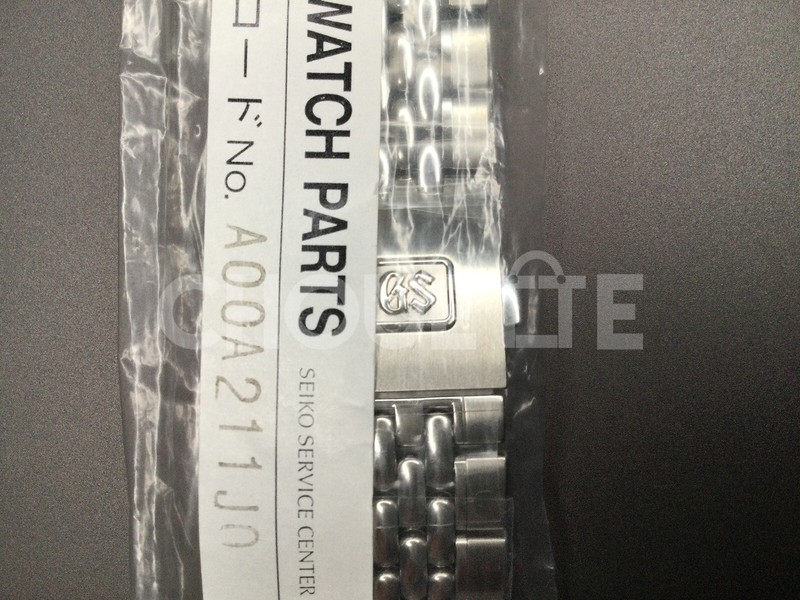OEM Grand Seiko SBGT241 / 9F83-0AM0 19mm Stainless Steel Bracelet - A00A211J0 - gallery